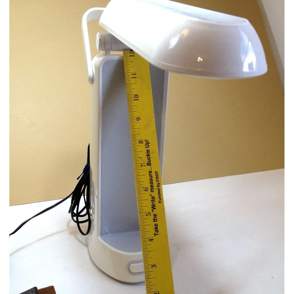 OttLite Creative Series Task Crafting Lamp Model PL7960 Foldable Lamp Works Good